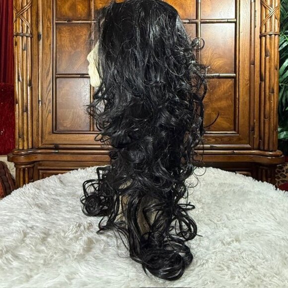 Vanessa Express Top 26" Tops Caliente Lace Front Color 1B Wavy Synthetic Wig - Picture 10 of 16